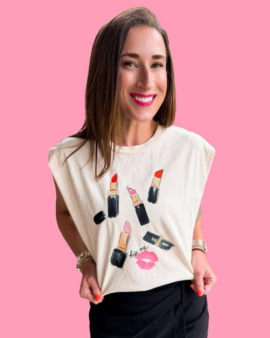 Kiss Me Tee
